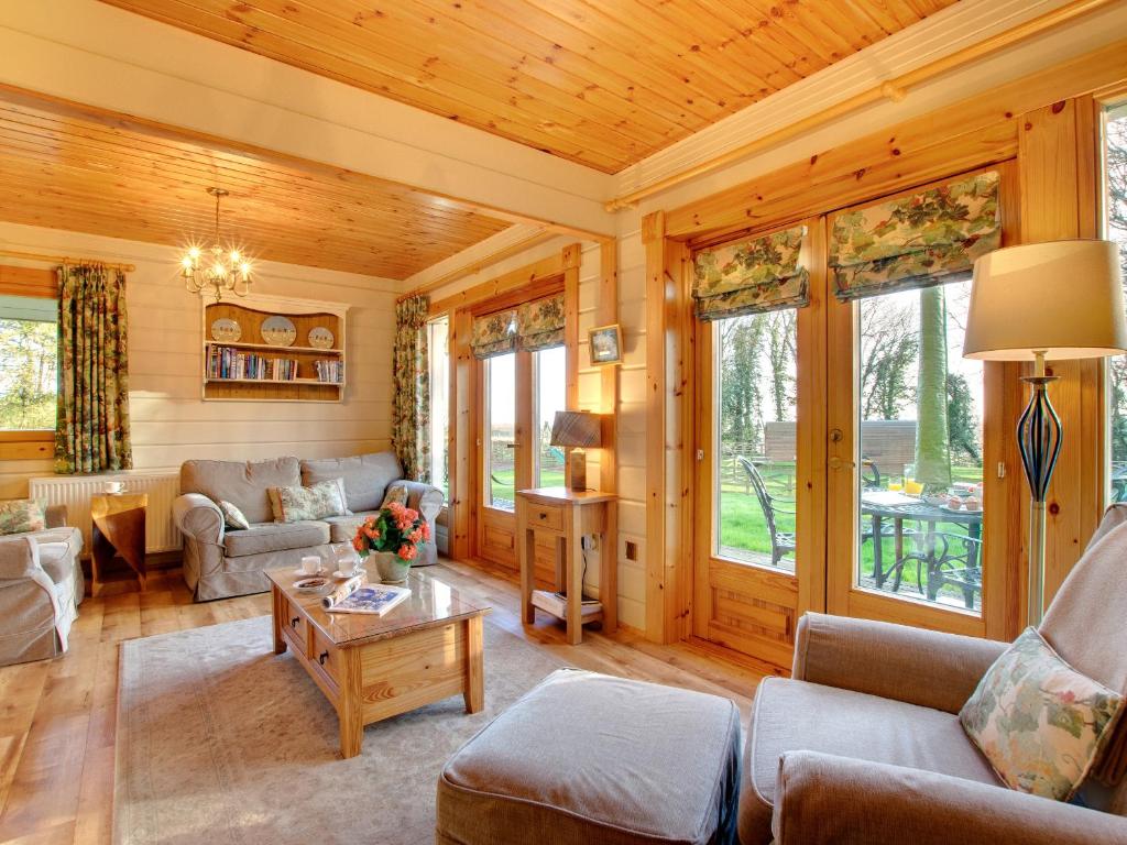 Apple Tree Lodge photo 2