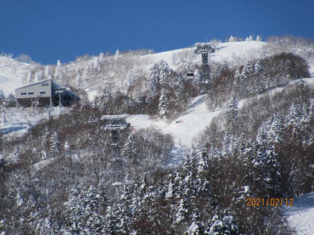 六雁民宿 (Minshuku Mutsukari)