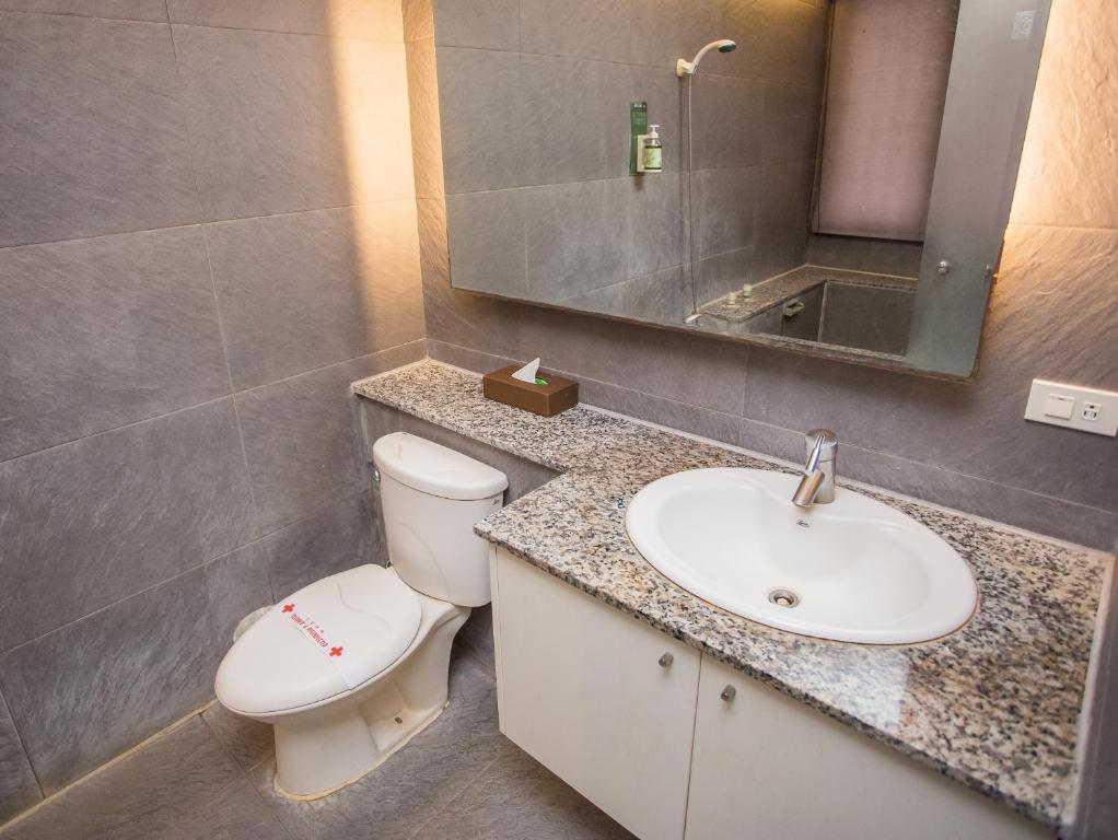 Bathroom, Mei Jia Mei Hotel in Yilan