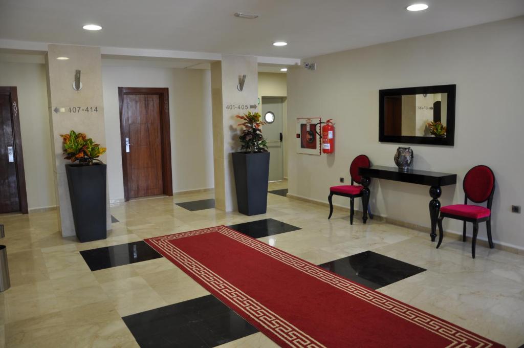 Suites Hotel Omeya photo