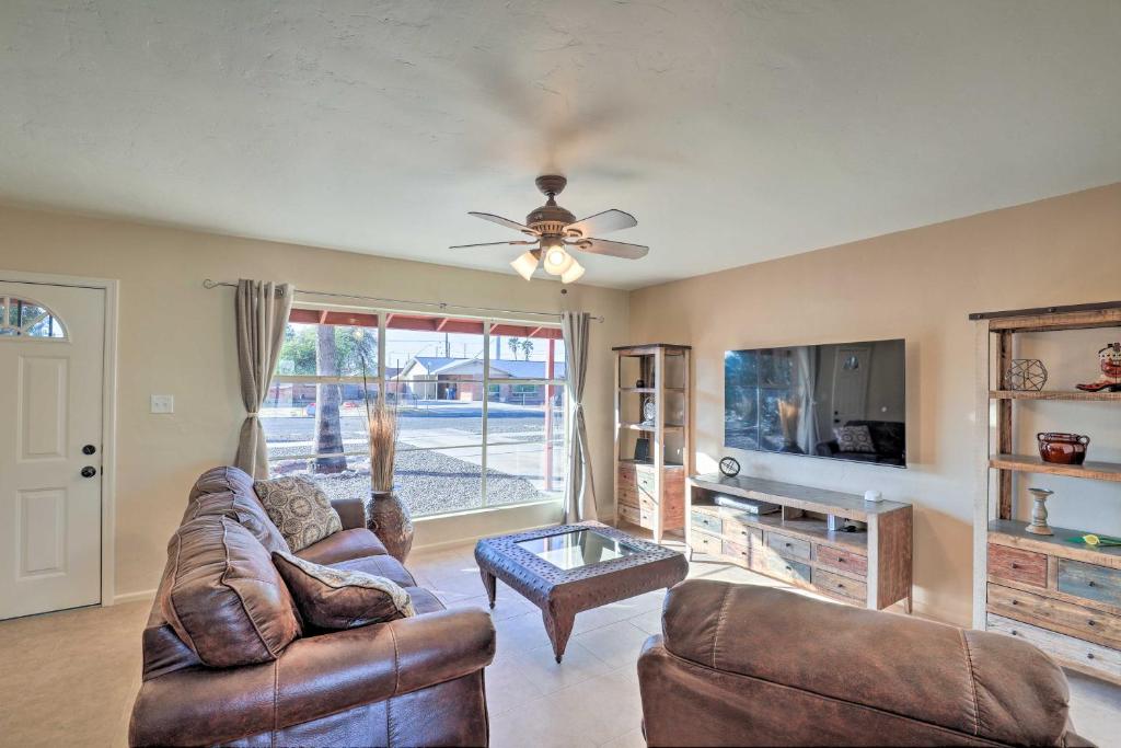 Tucson Home with Patio and Games Less Than 1 Mi to Park Place, Tucson