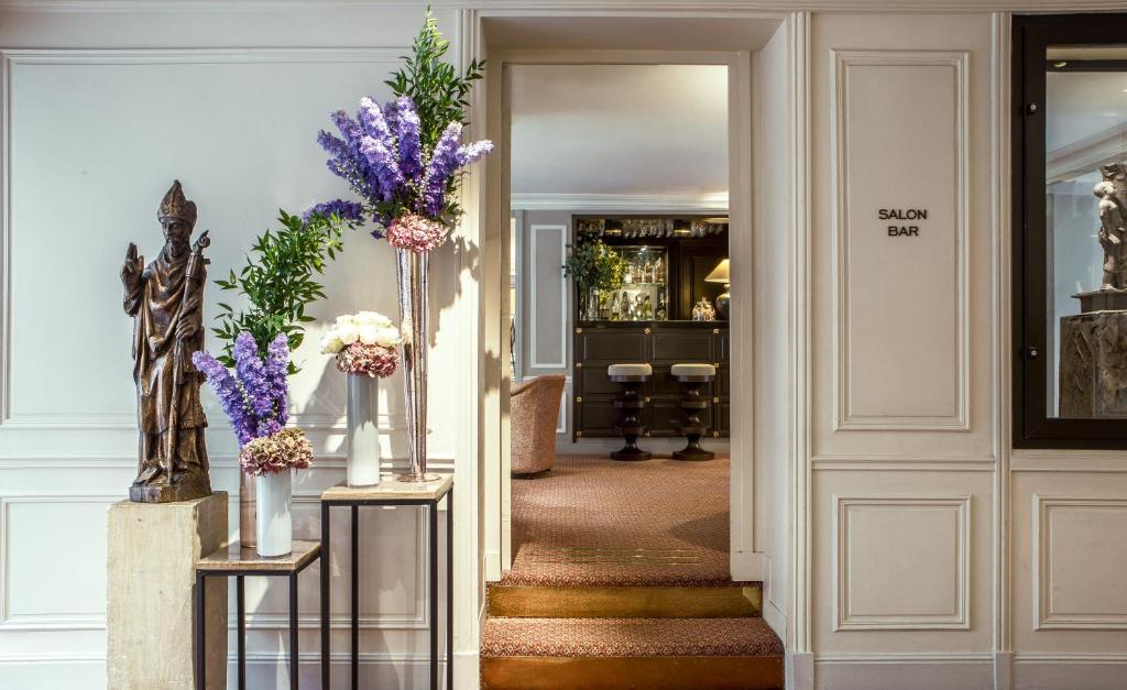 Hotel Des Saints Peres photo