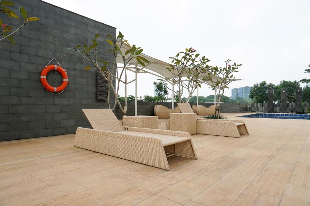 웨스트 자카르타의 28m² 침실 1개 프라이빗 욕실 1개 Studio Ciputra International Apartment By Travelio 전경