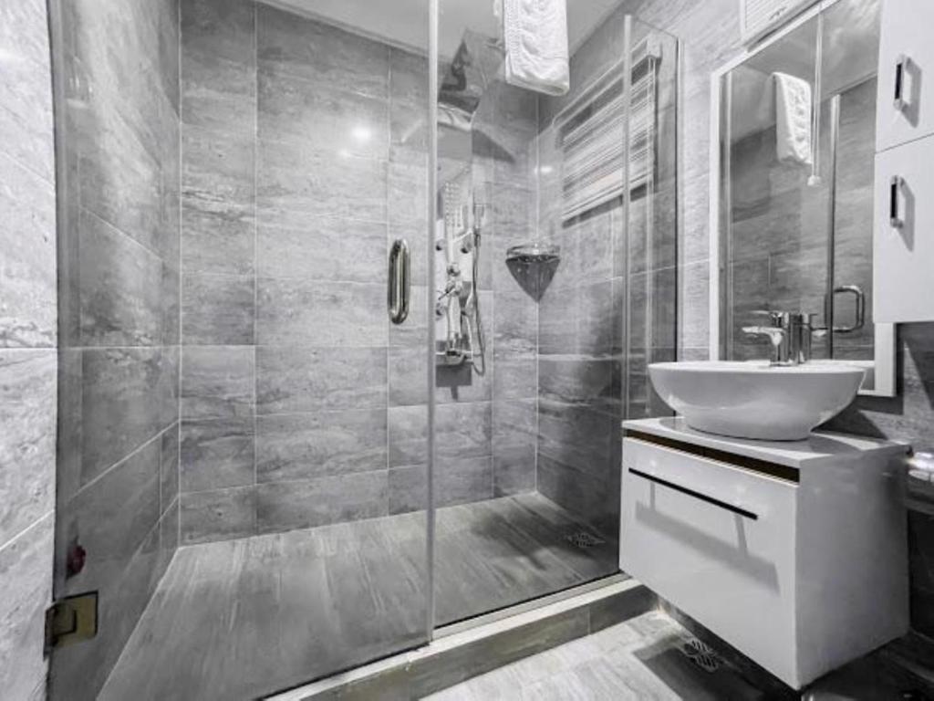 Pasadena Suites photo