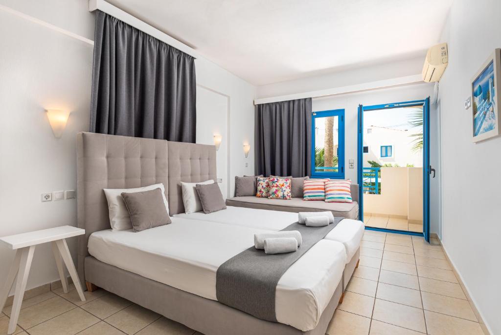 Nana Angela Apartments — Hotel rooms in Hersonissos