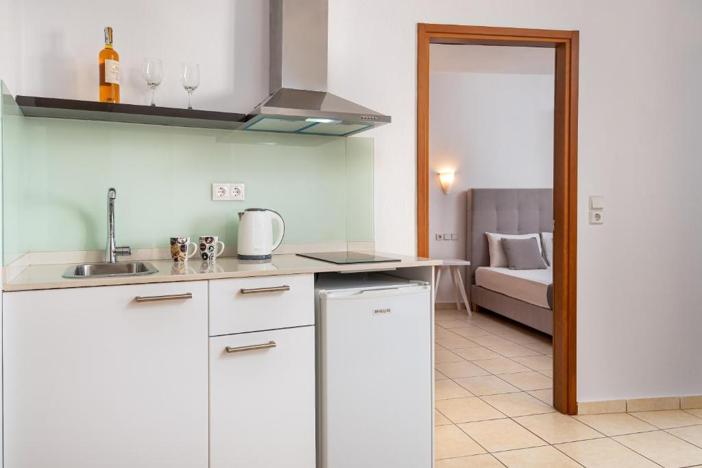Nana Angela Apartments — Hotel rooms in Hersonissos