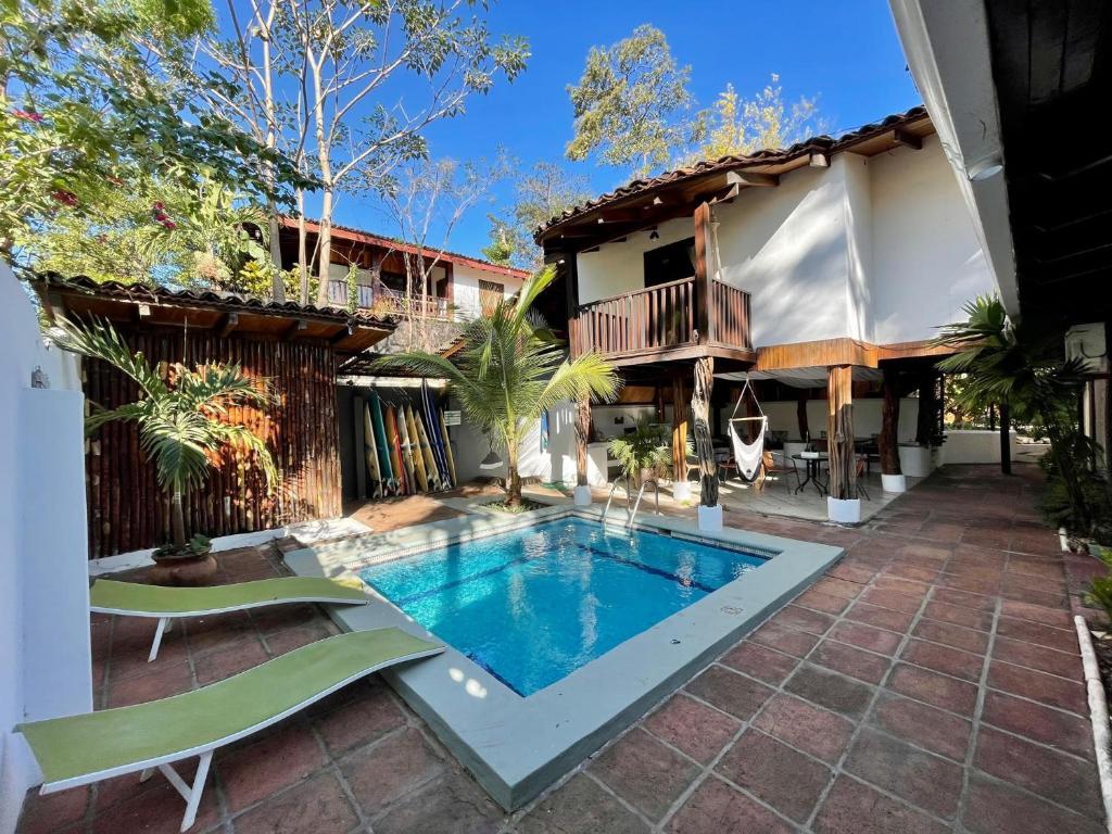 La Buena Vida Cabinas — Hotel in Playa Grande