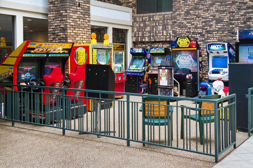 3 Best Hotels With Water Park In Bismarck, North Dakota Trip101