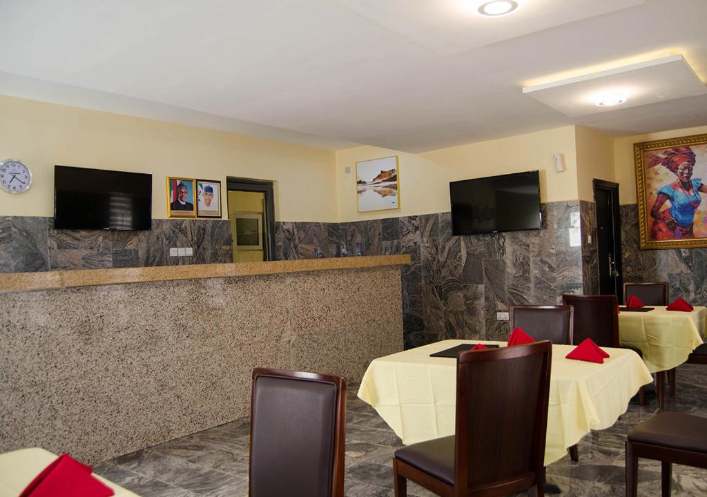 Residency Hotel Utako Abuja photo