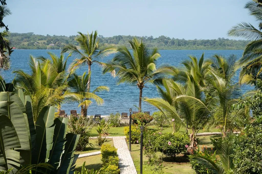 Dolphin Blue Paradise, hotel in Bocas del Toro