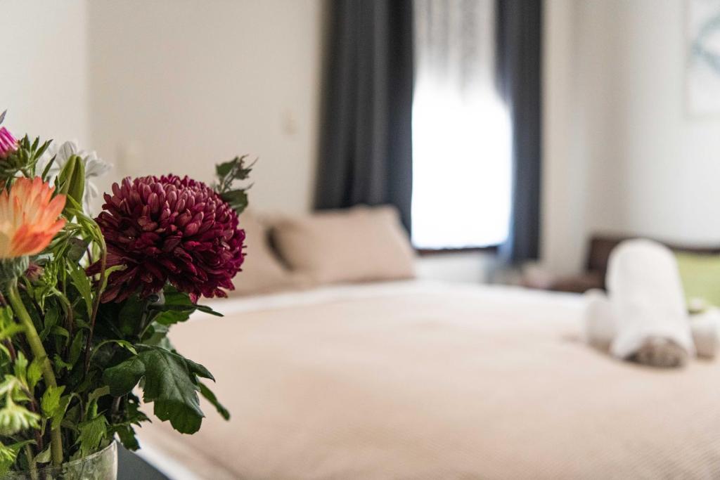New Crown Hotel Motel — Hotel in Hay