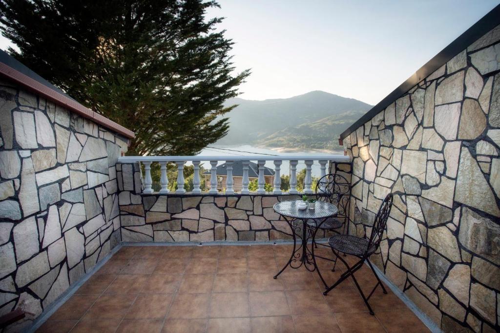 Casa Blanco Vista Maravillosa photo
