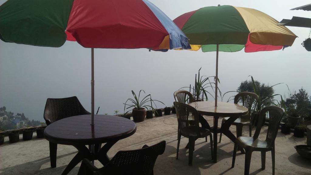 shalom inn home stay photo