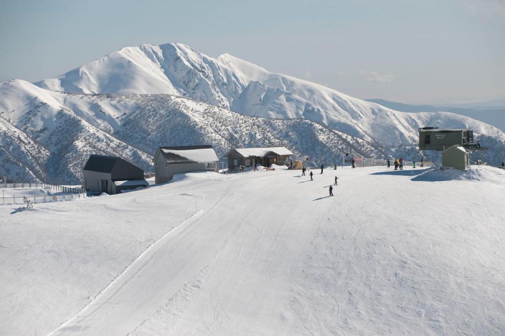 White Crystal Apartments — Hotel in Mount Hotham