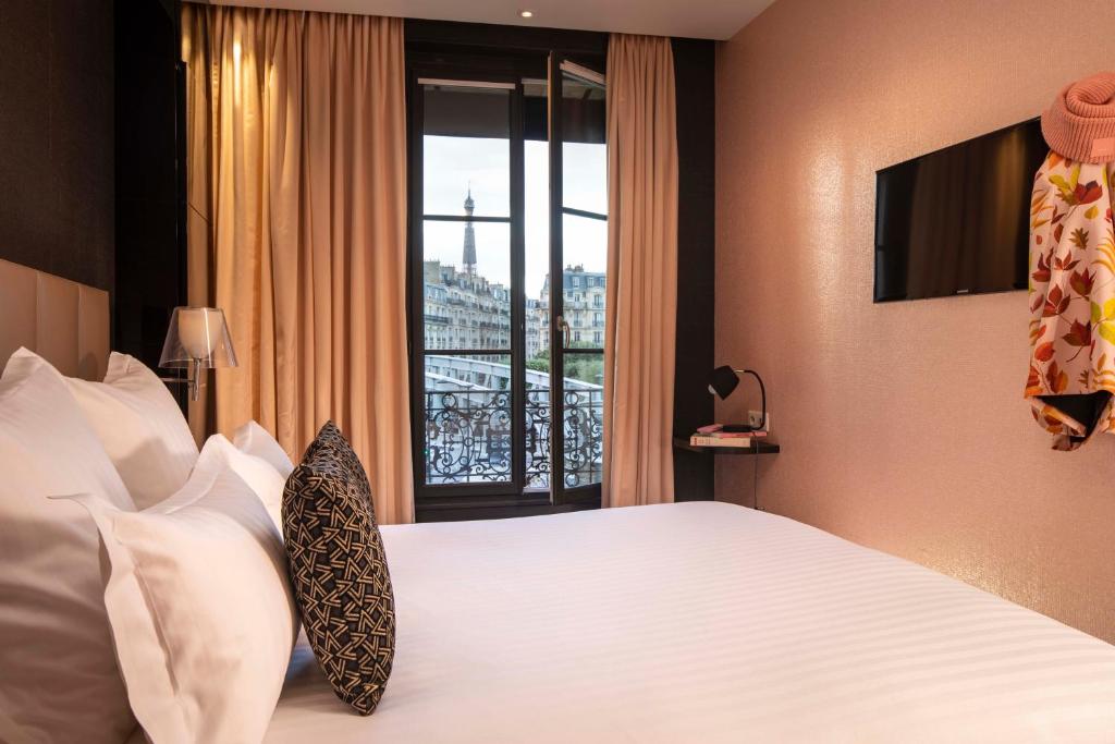 First Hotel Paris Tour Eiffel - 5