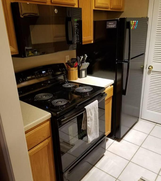 Scenic 1bdrm, Free Wifi, Minutes from KC