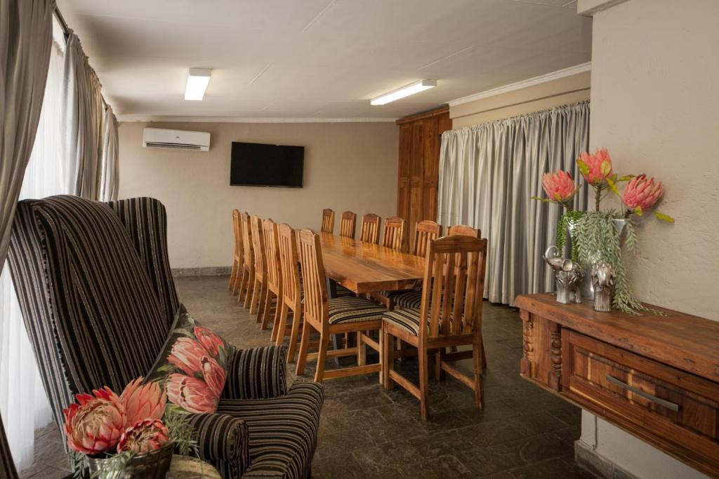 Ivory Tusk Lodge photo