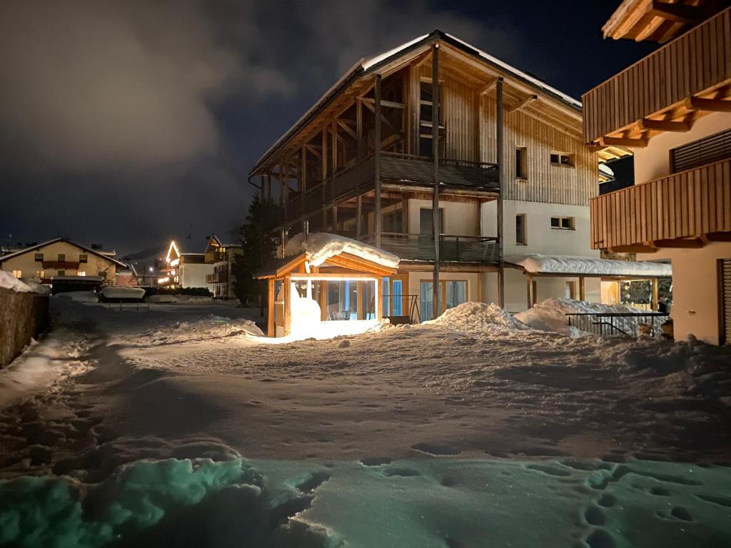 Garni - Hotel Am Burghuegel, San Candido