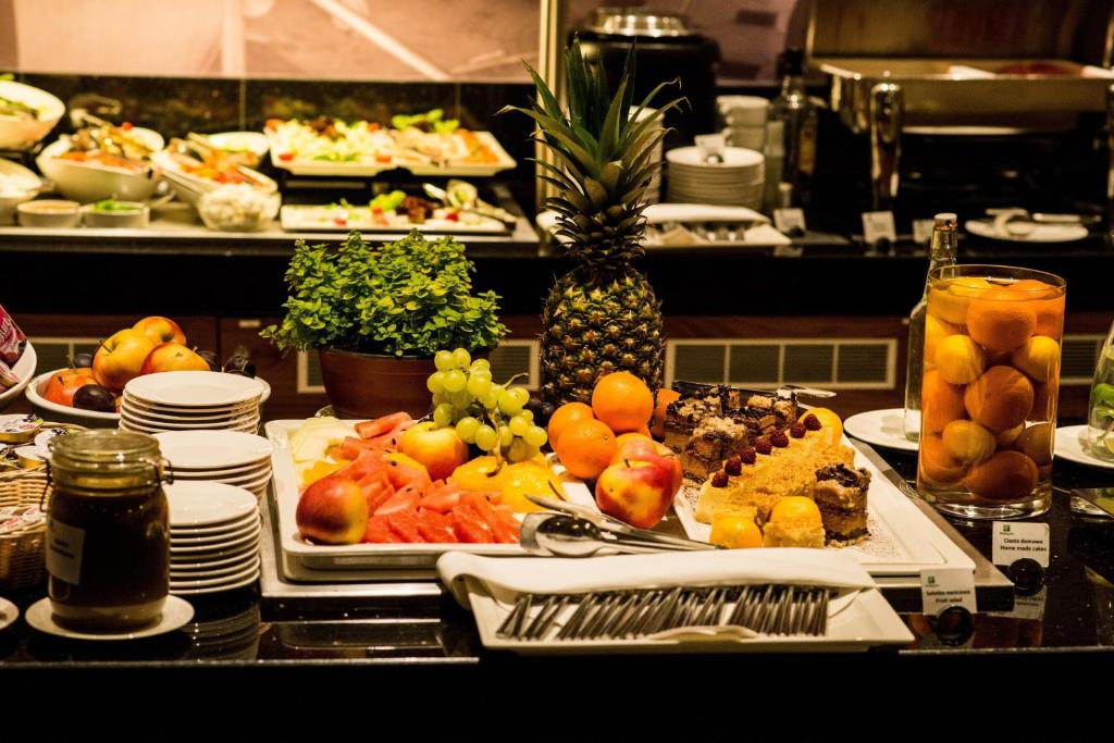 Alimentos e Bebidas