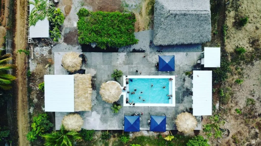 Badaboom Hostal & Surf, hotel in Aposentillo