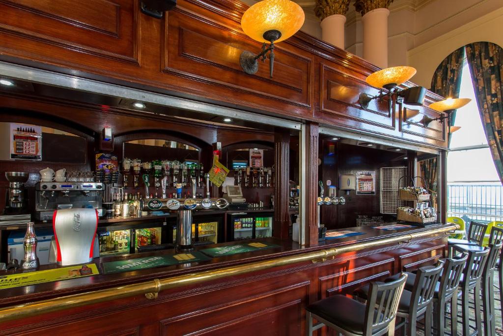 Bar/lounge