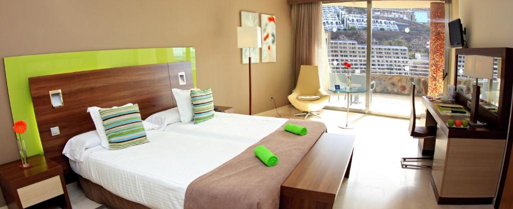Hotel LIVVO Valle Taurito & Aquapark photo