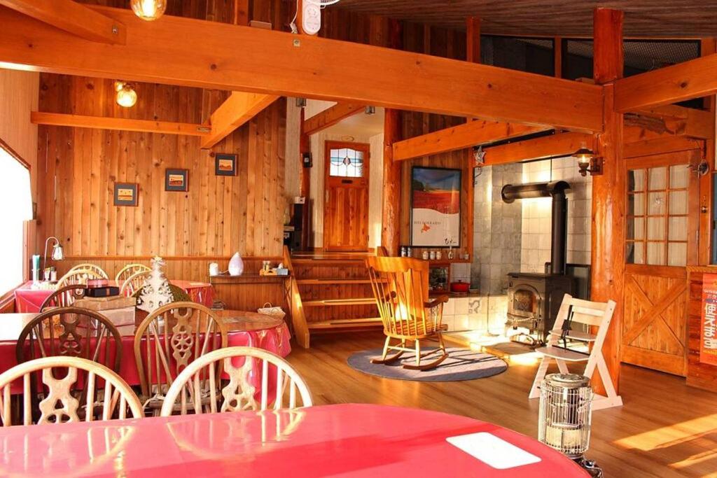 咖啡旅館觸木 (Cafelodge Touch Wood)