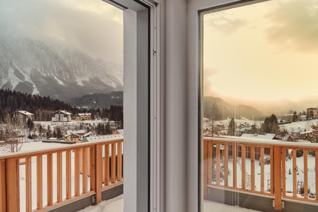 die Tauplitz Lodges - Bergblick Lodge B6 by AA Holiday Homes - 3