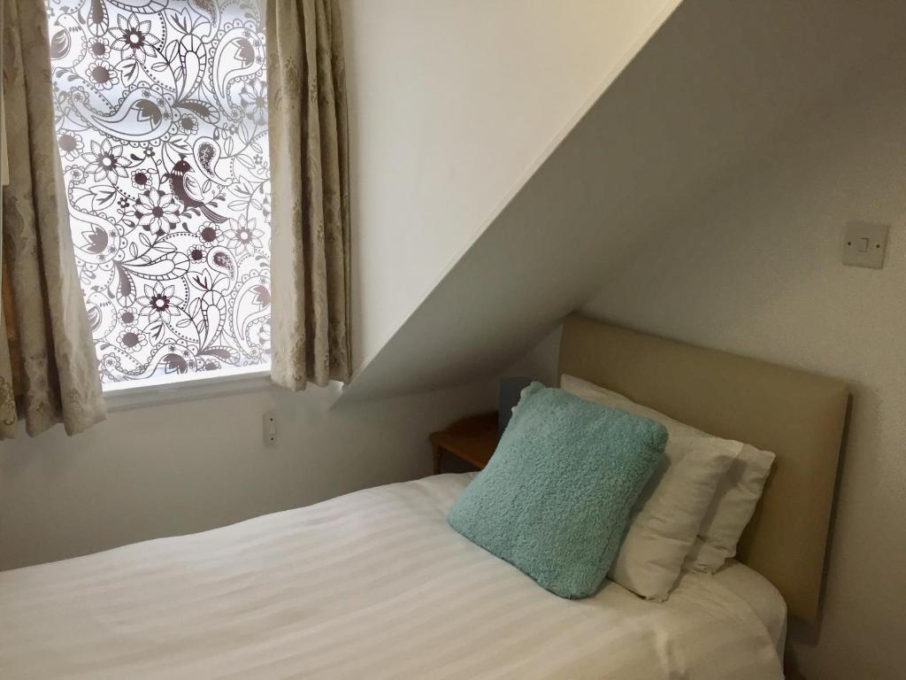 Single Room with Shower