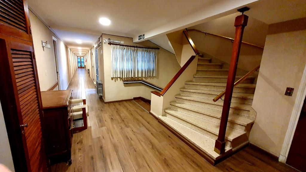 Hotel Tirol - 1