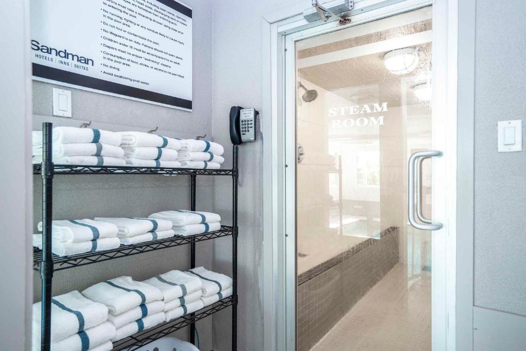 Steamroom