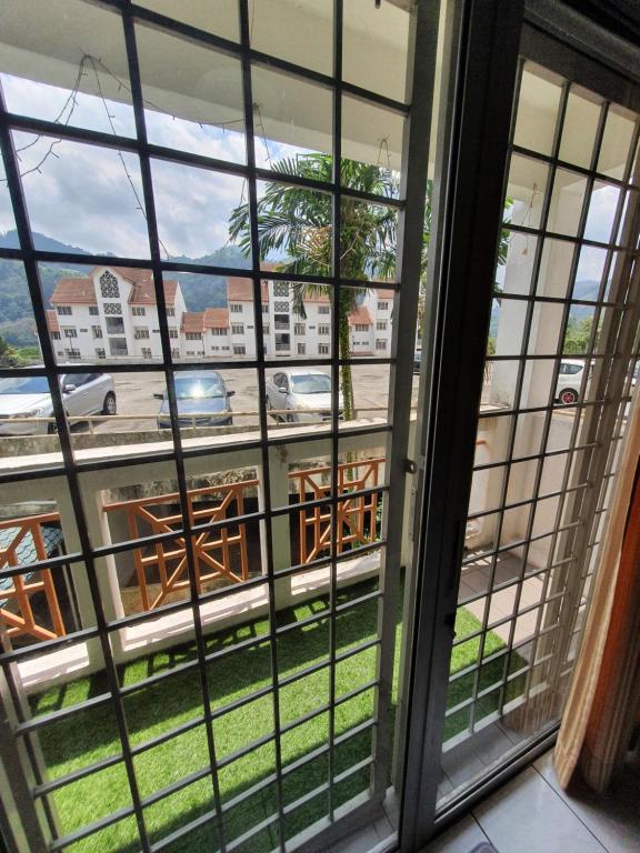 Stay with Comfort at Selesa Hillhomes - T11GGA photo