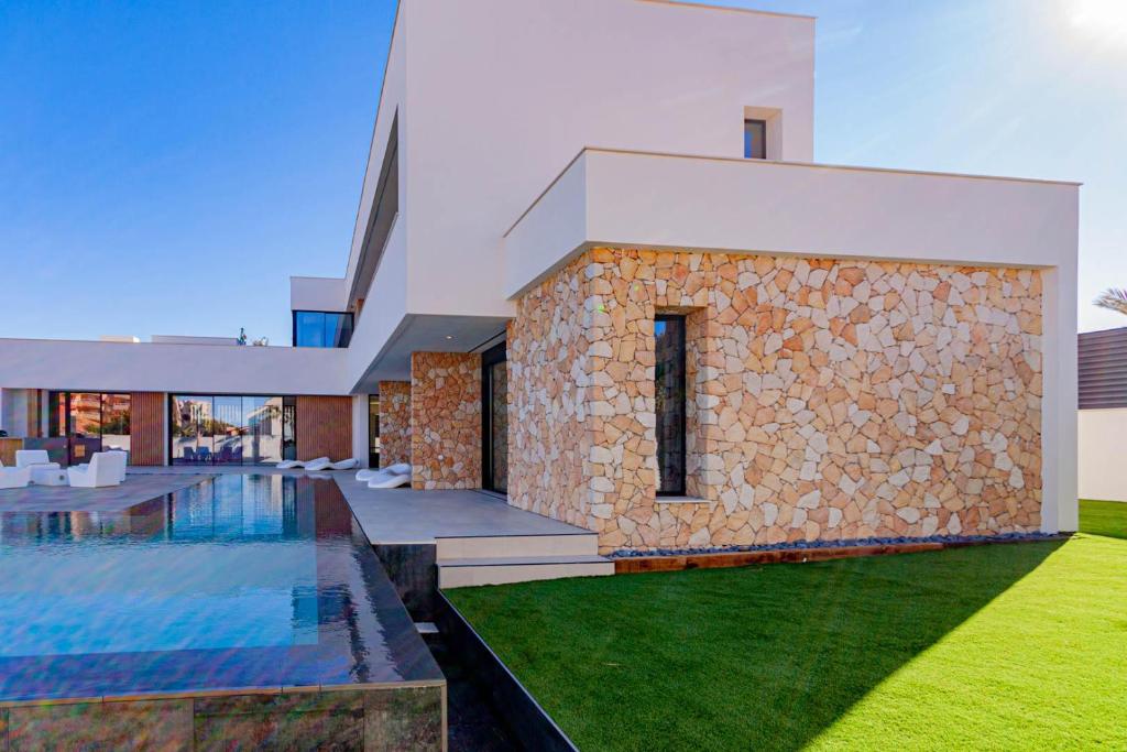 Inmovecos Villa Gawy 2 de Lujo con piscina privada - 4