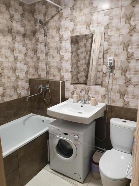 АПАРТАМЕНТЫ на ХУДОЖЕСТВЕННОИ photo