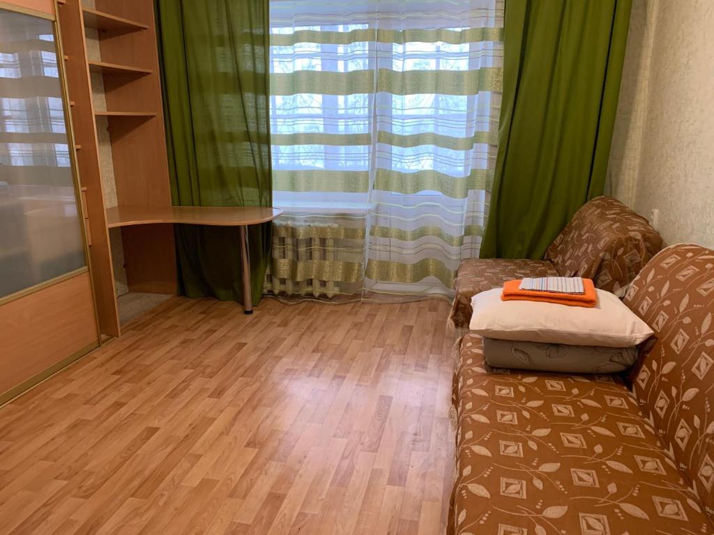 Apartment with Shower, Апартаменты от Гостиницы Центральная Качканар in Kachkanar