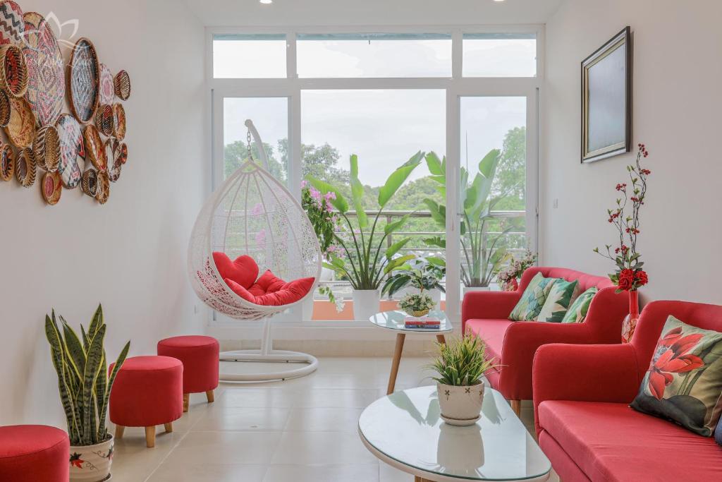 Bar/lounge, The Lakeview - West Lake Lotus Apartments in Hanoi