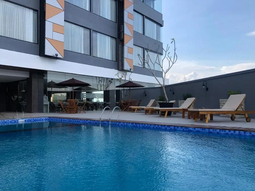 Zenith Premiere Hotel Baubau, hotel in Baubau