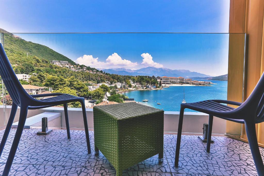 Carine Hotel Kumbor Superior - 4