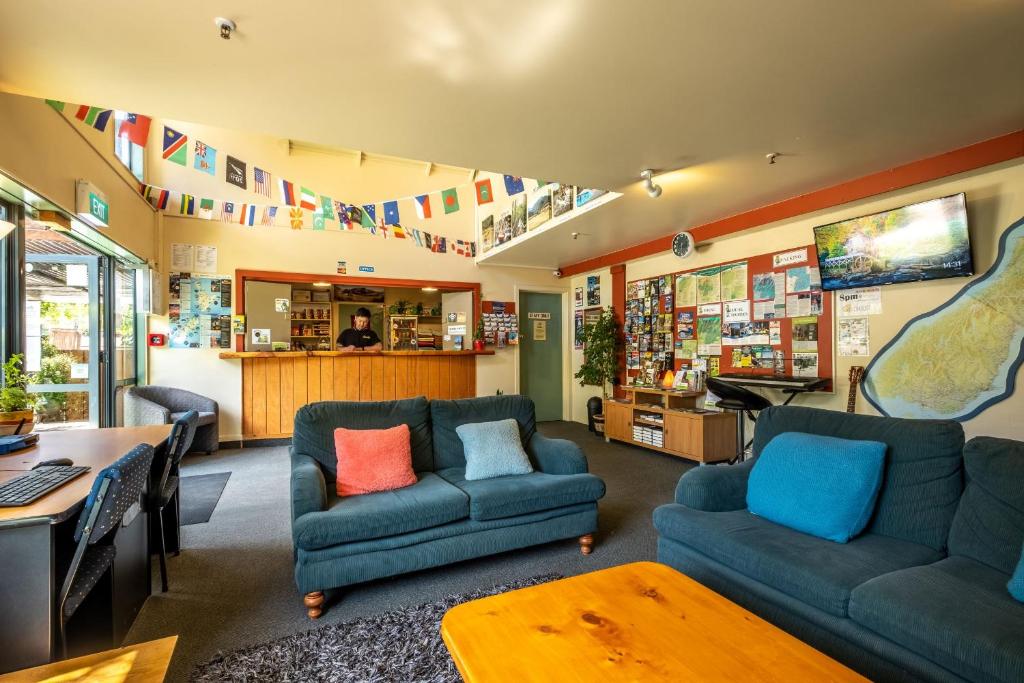 Kakapo Lodge