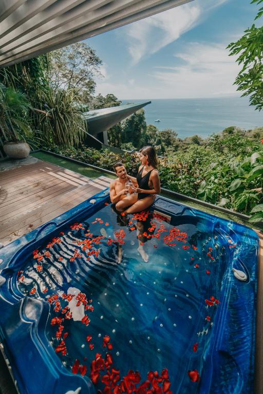 Hot tub