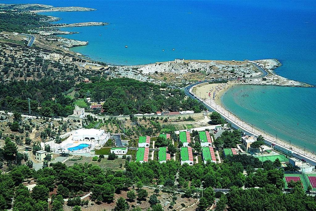 Villaggio San Lorenzo — Hotel in Vieste