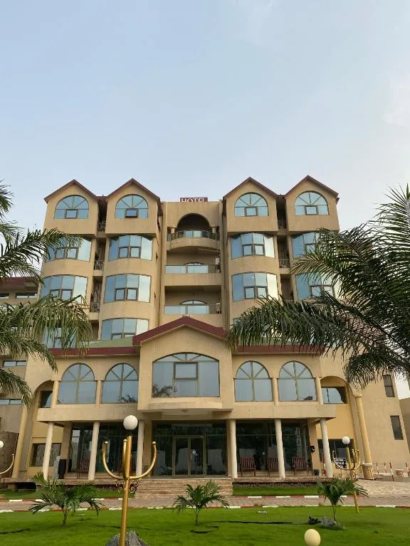 Hôtel Sancta Maria, hotel in Lomé