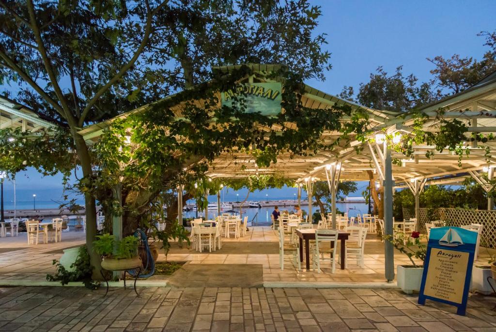 Akroyali Hotel レストラン