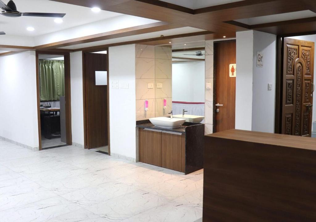 Sharman Suites photo