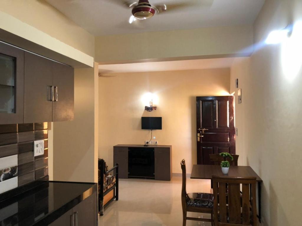 Field stone Apartment — Hotel in Goa