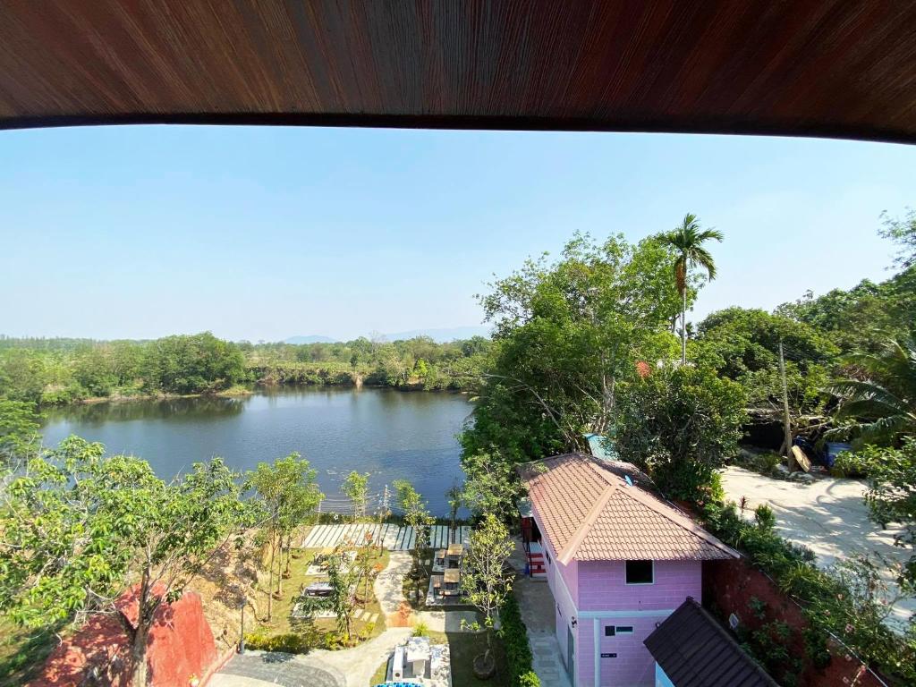 Keree Lakeview photo