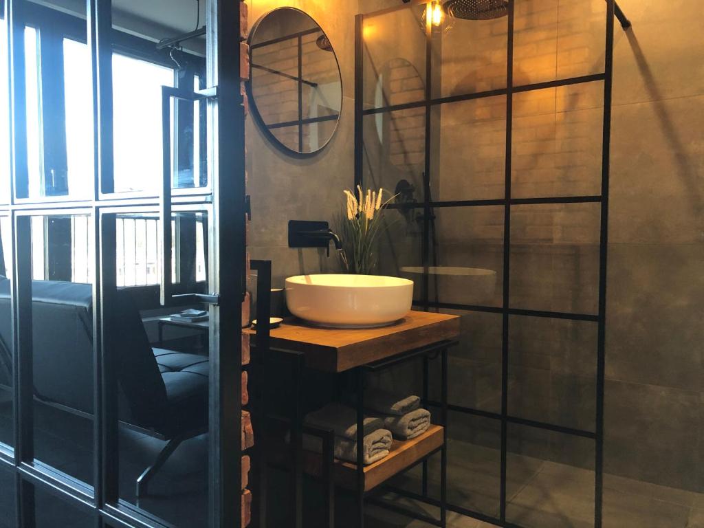 Loft Apartment Browary Warszawskie — Hotel in Warsaw