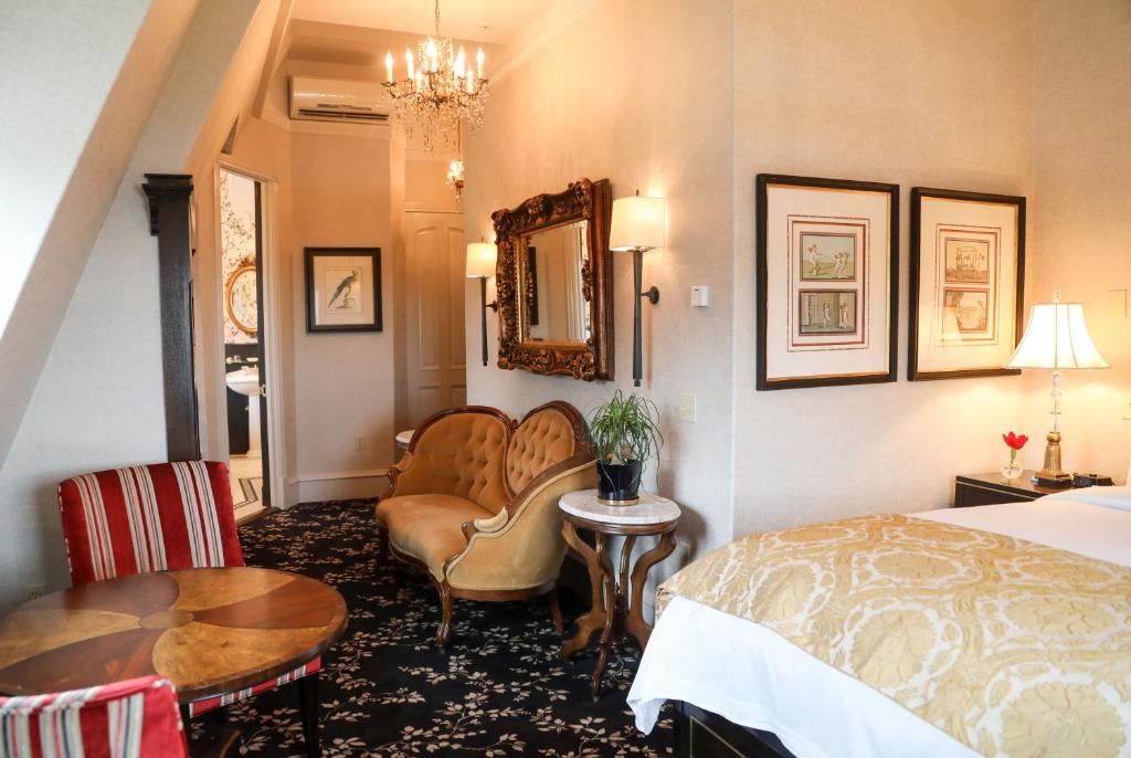 The Chanler at Cliff Walk photo