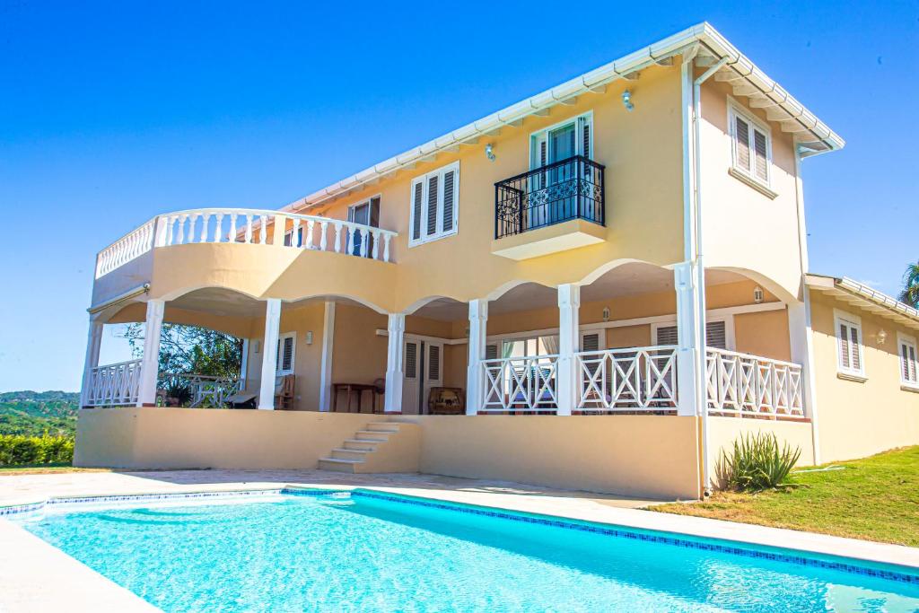 Lutix Village, Santa Bárbara de Samaná