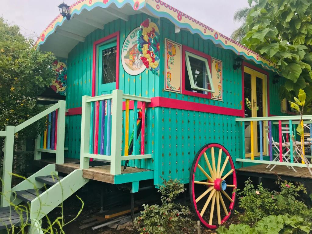 The Gypsy Rose Wagon — Hotel in Balingup